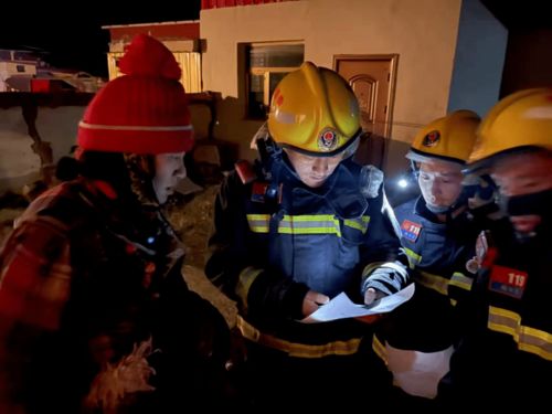 治多縣消防救援大隊開展“消防宣傳 服務上門”救援服務活動